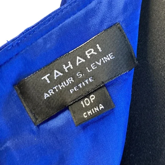 Tahari Sleeveless Dress - Picture 4 of 7